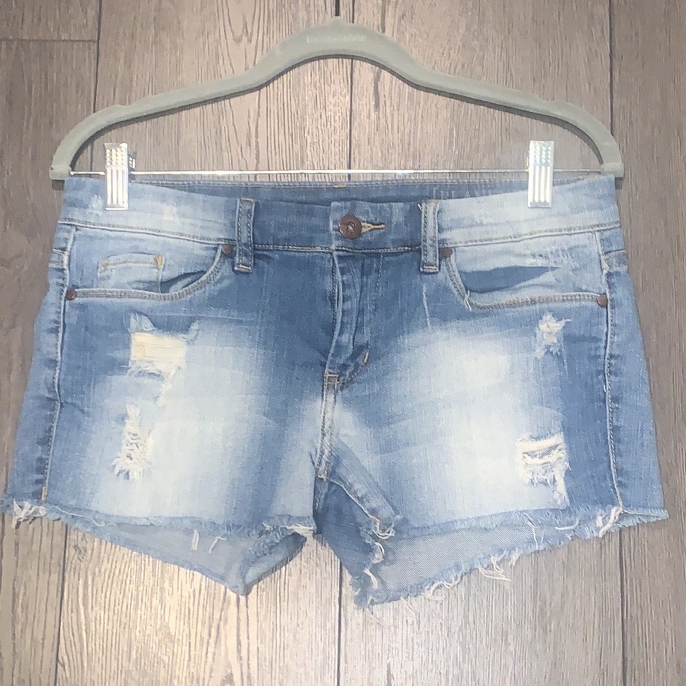 Blank NYC Two Tone Distressed Denim Short Size 27 Light Wash - Picture 3 of 8